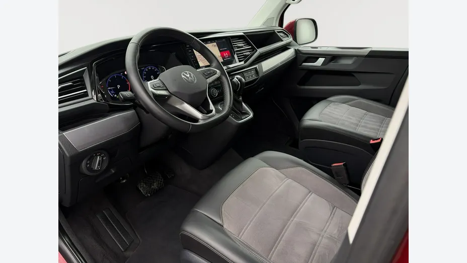 VOLKSWAGEN Multivan -