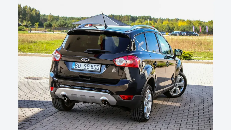 FORD Kuga -