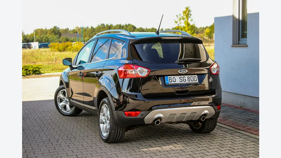 FORD Kuga -