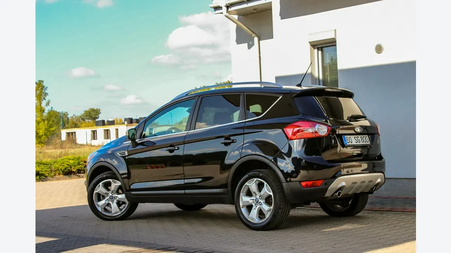 FORD Kuga -