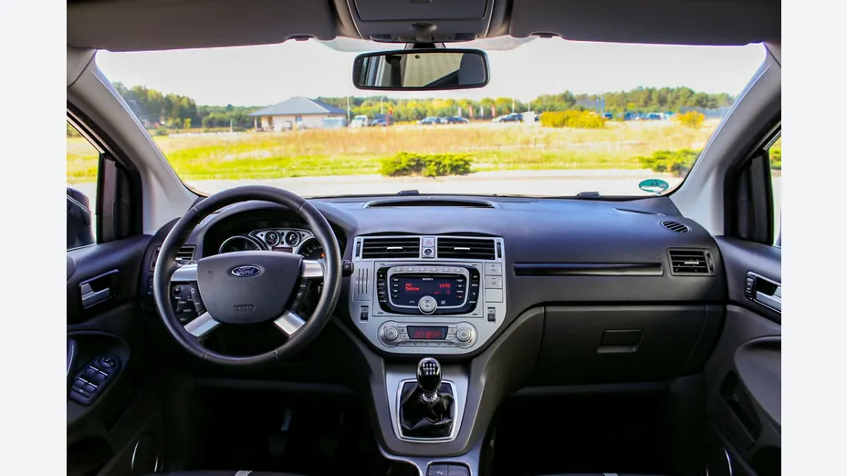 FORD Kuga -