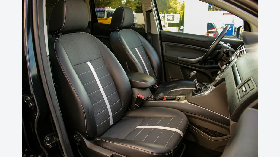 FORD Kuga -