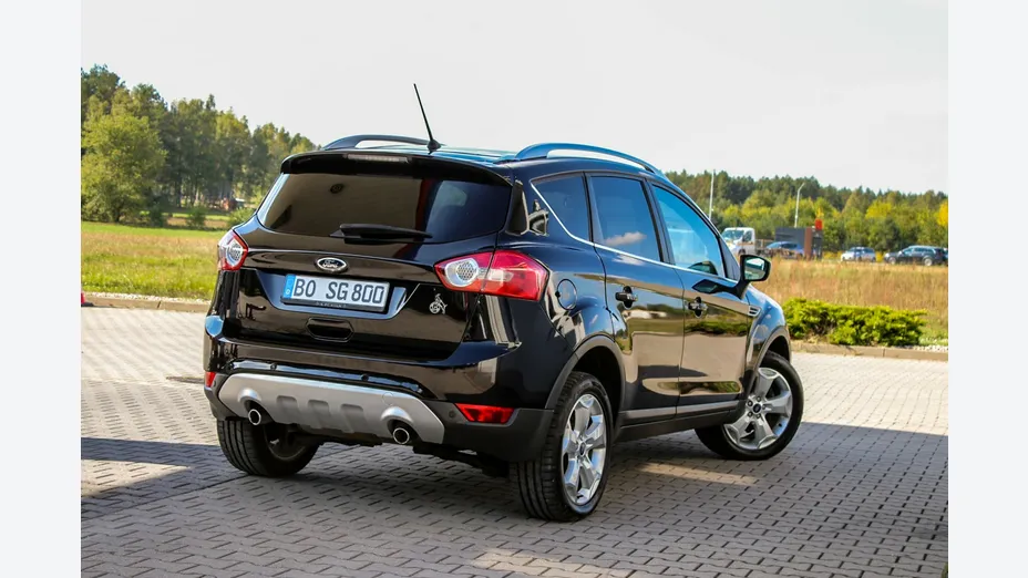 FORD Kuga -