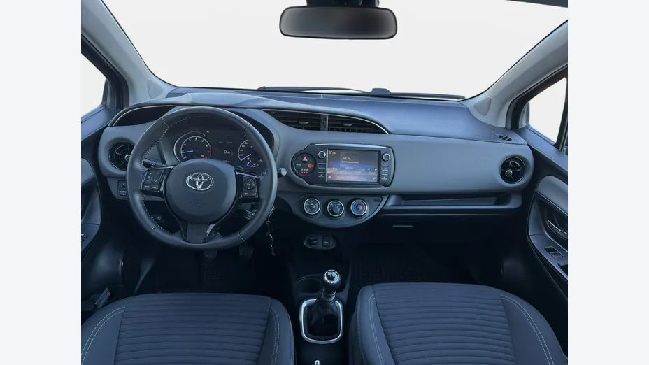 TOYOTA Yaris -