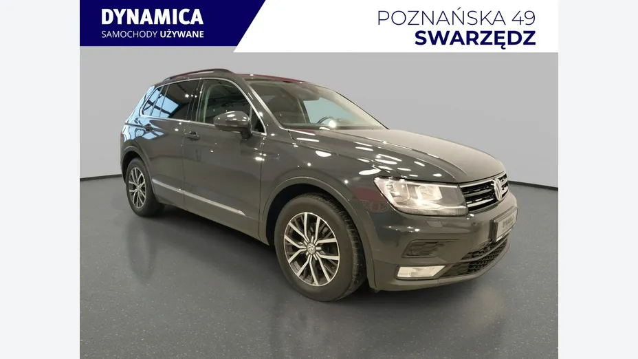 VOLKSWAGEN Tiguan -