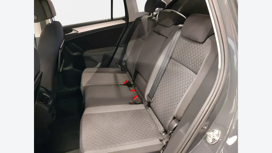 VOLKSWAGEN Tiguan -