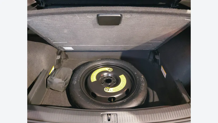 VOLKSWAGEN Tiguan -