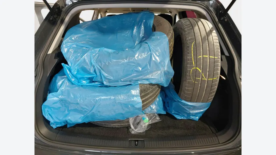 VOLKSWAGEN Tiguan -