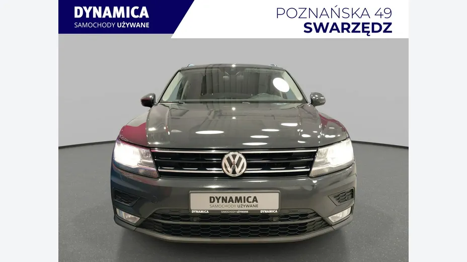 VOLKSWAGEN Tiguan -