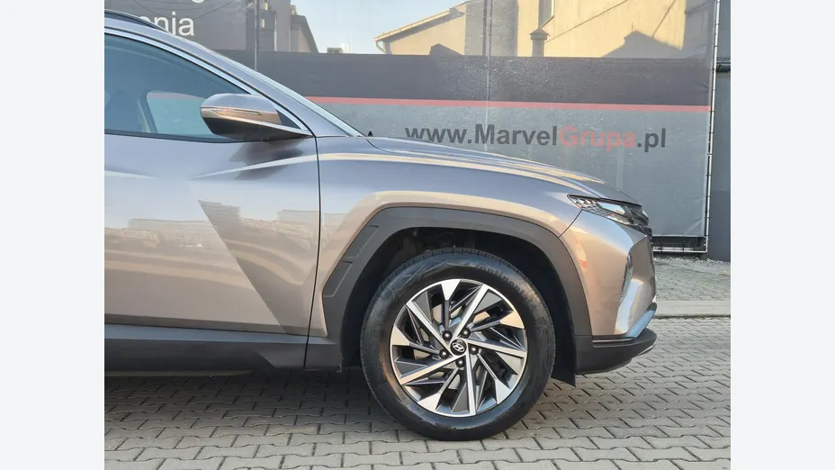 HYUNDAI Tucson -