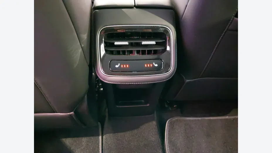 CHERY Tiggo 8 -
