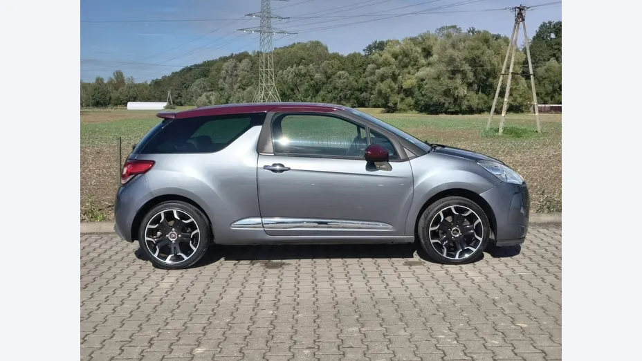 CITROEN DS3 -