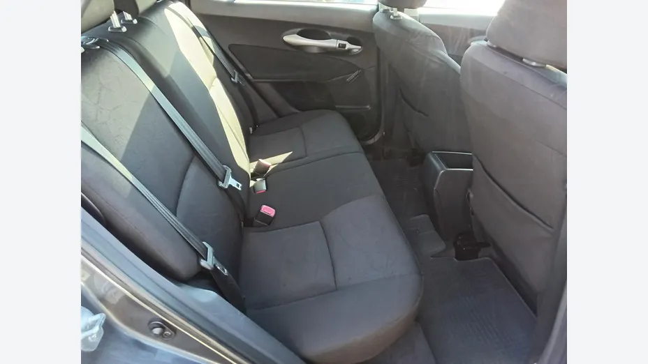 TOYOTA Auris -