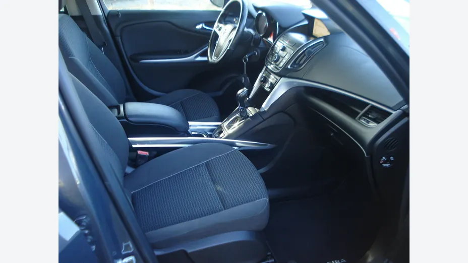OPEL Zafira -