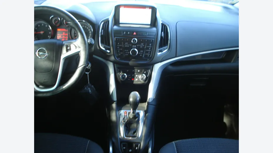 OPEL Zafira -