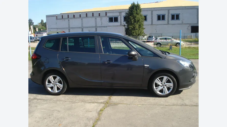 OPEL Zafira -