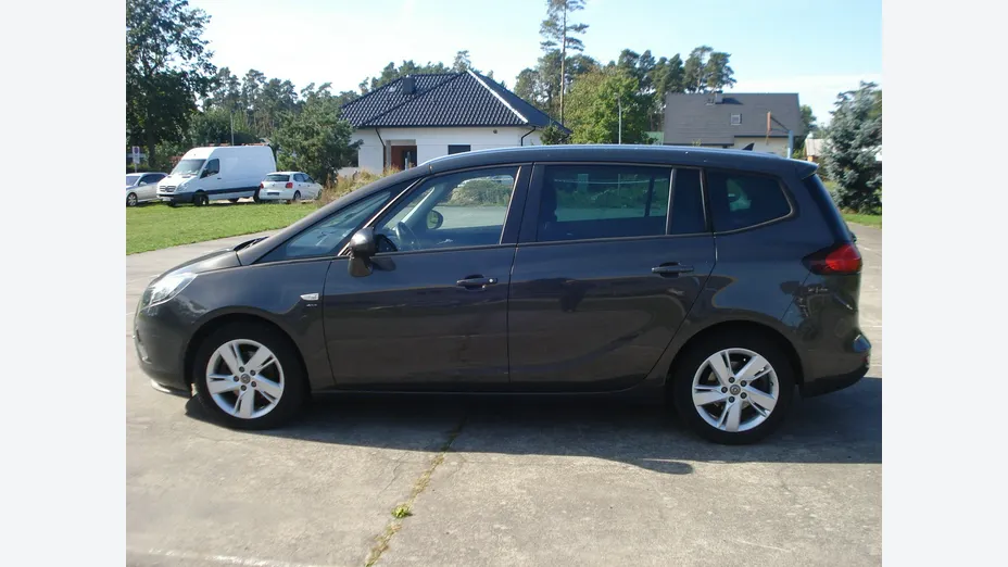 OPEL Zafira -