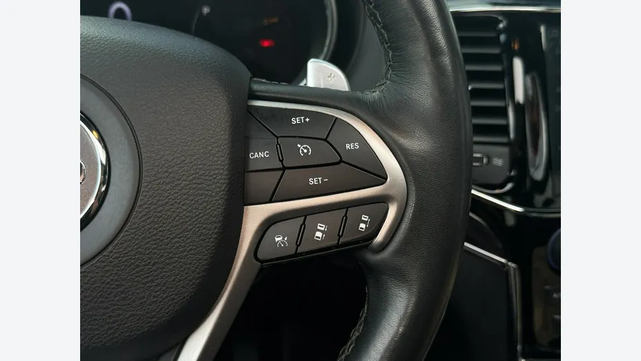 JEEP Grand Cherokee -