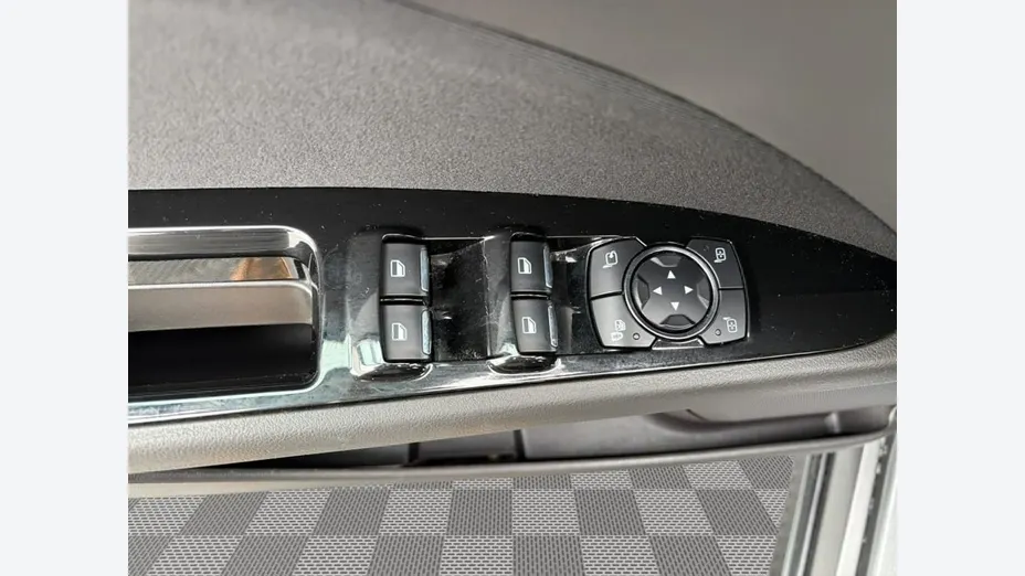 FORD Mondeo -