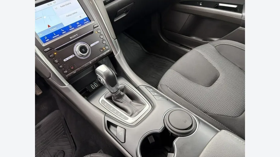 FORD Mondeo -