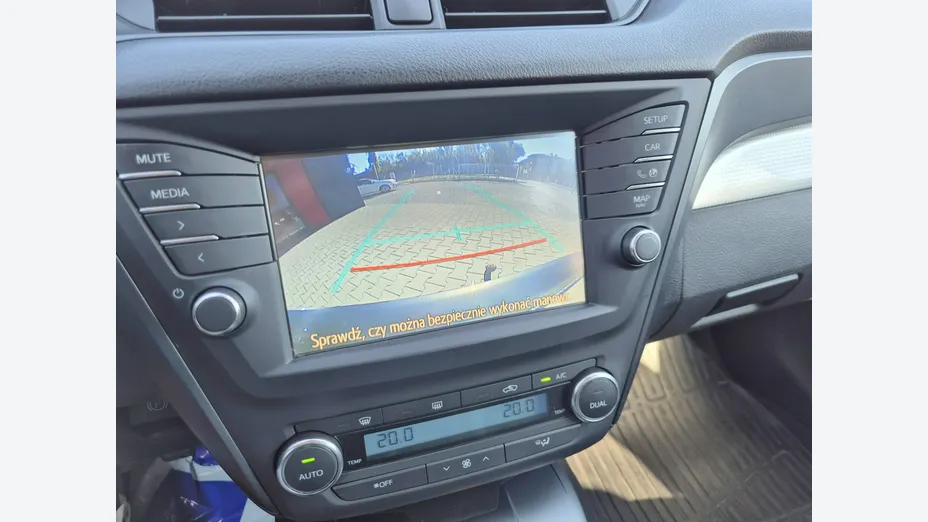 TOYOTA Avensis -