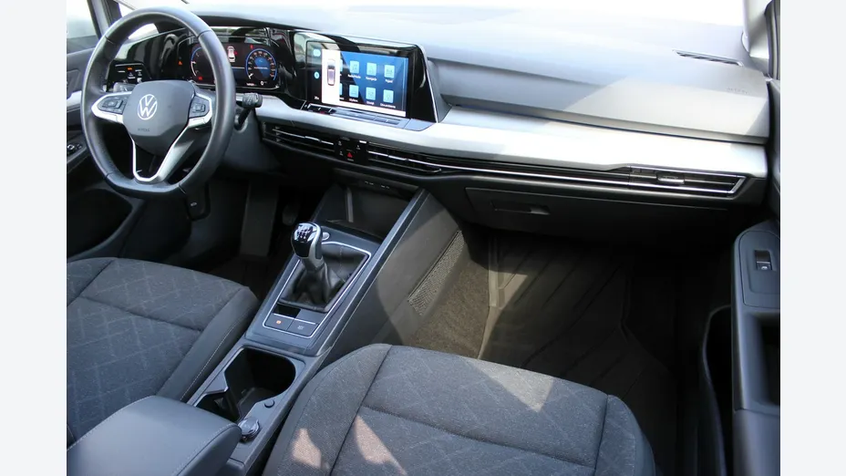 VOLKSWAGEN Golf -