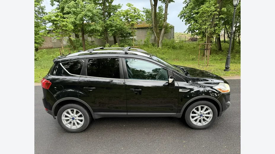 FORD Kuga -