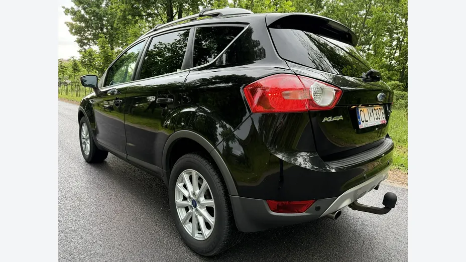 FORD Kuga -