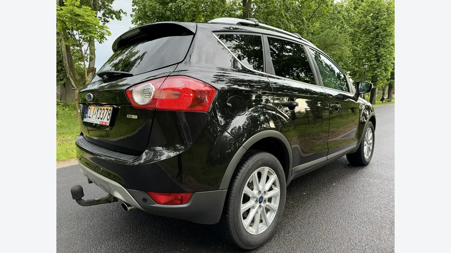 FORD Kuga -