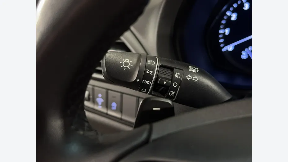 HYUNDAI i30 -