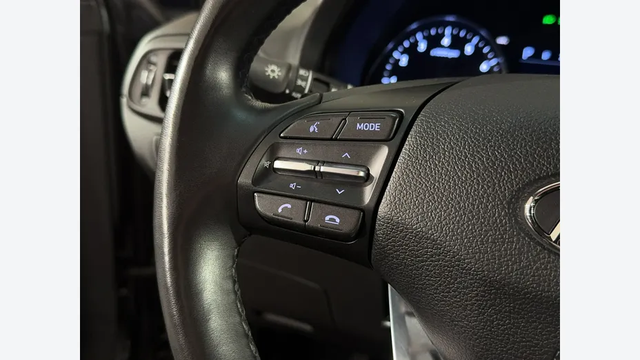 HYUNDAI i30 -