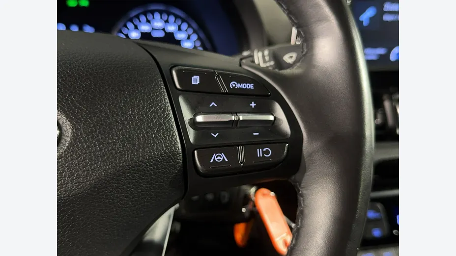 HYUNDAI i30 -