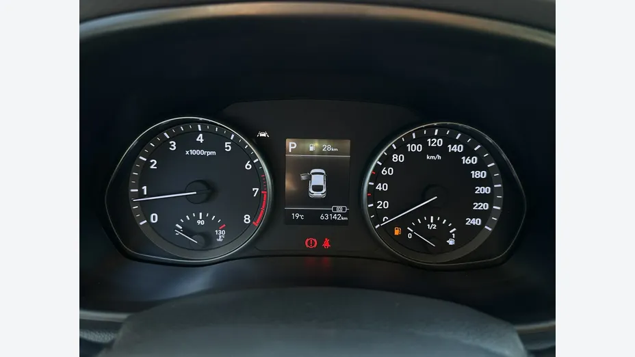 HYUNDAI i30 -