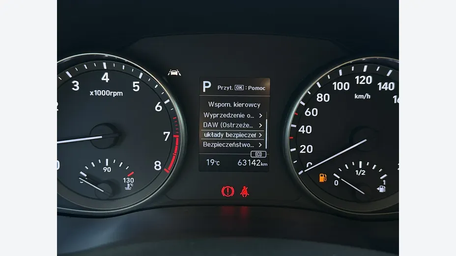 HYUNDAI i30 -