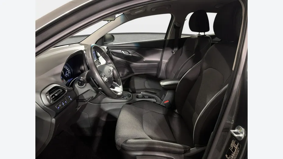 HYUNDAI i30 i30 Fastback 1.5 T-GDI 48V Smart DCT