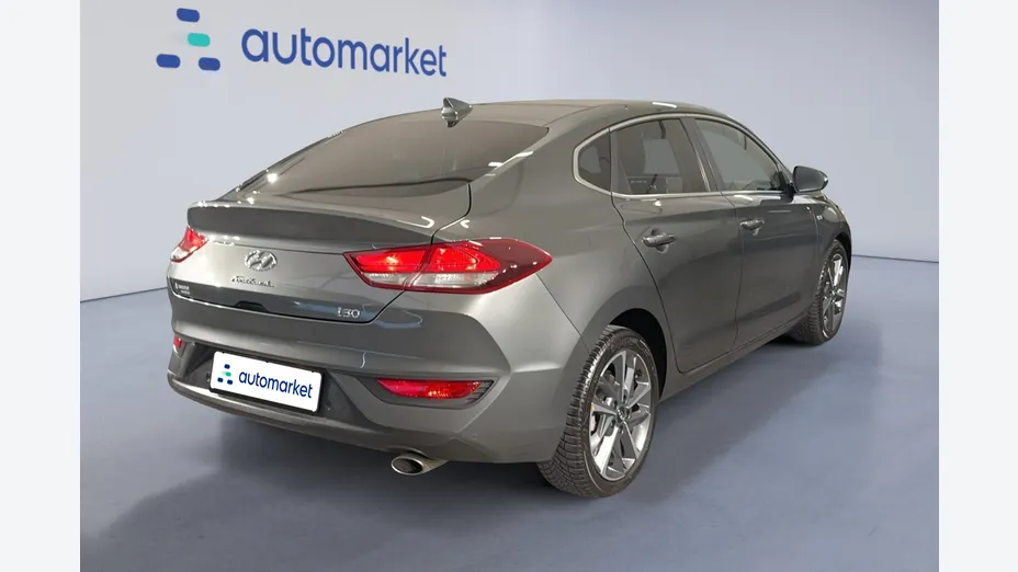 HYUNDAI i30 i30 Fastback 1.5 T-GDI 48V Smart DCT