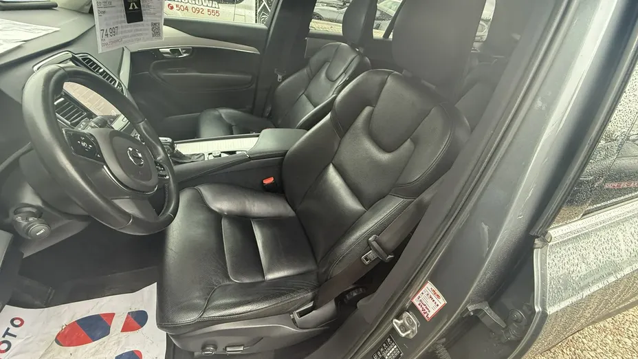 VOLVO XC90 -