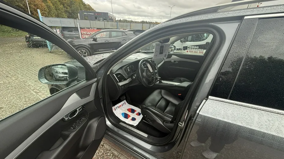 VOLVO XC90 -