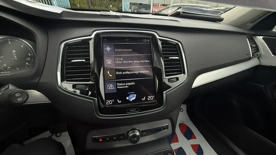 VOLVO XC90 -