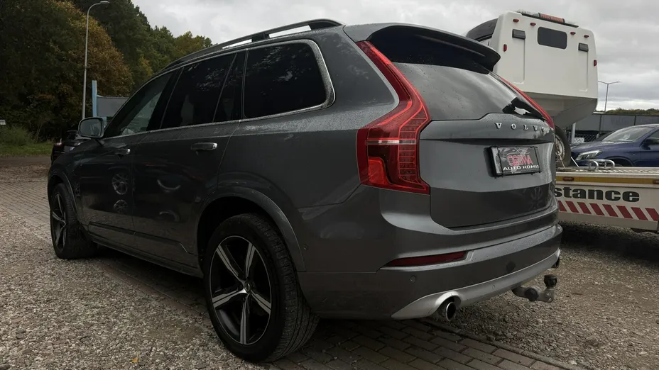 VOLVO XC90 -