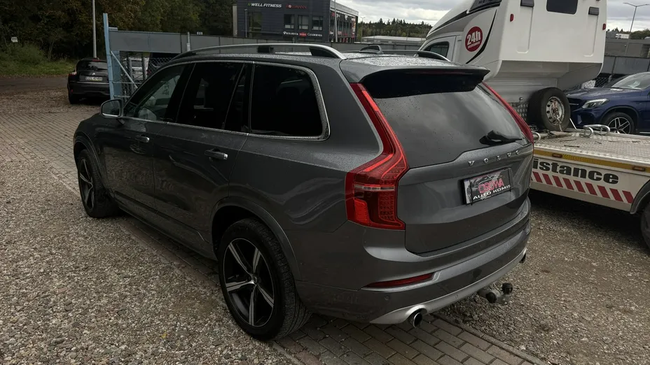 VOLVO XC90 -
