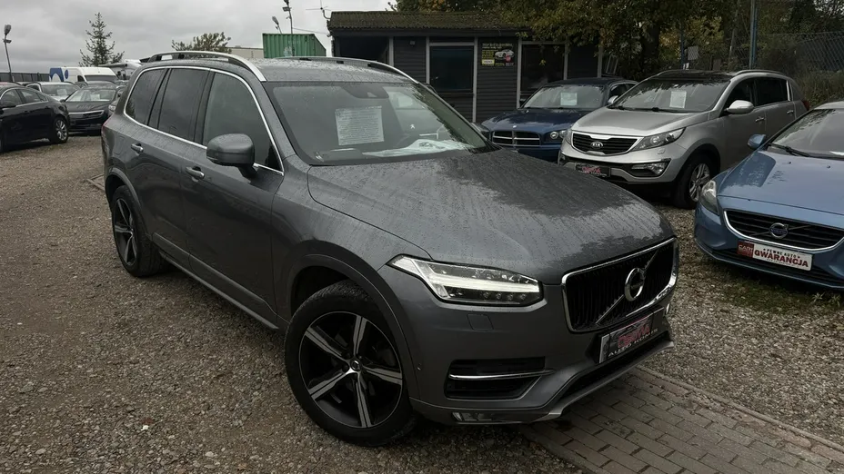 VOLVO XC90 -
