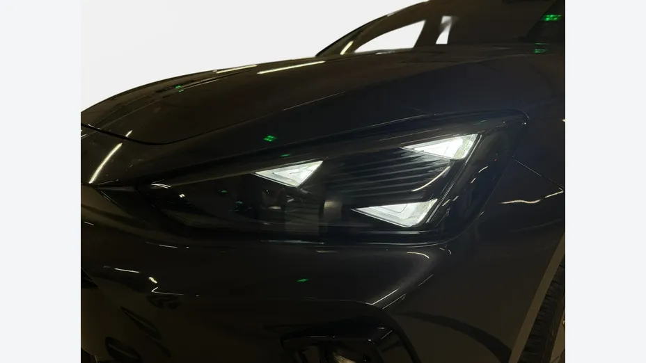 CUPRA Leon -