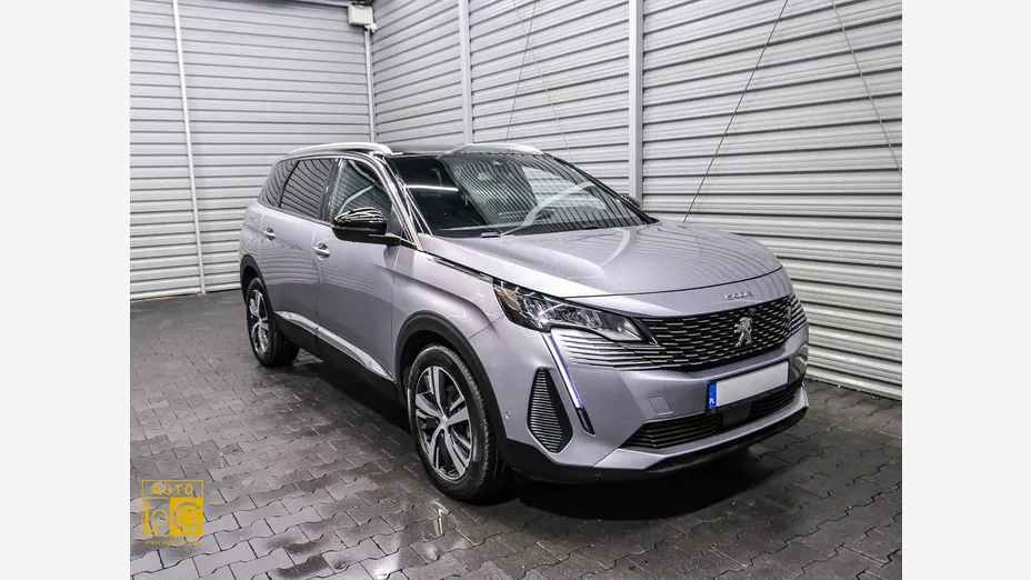 PEUGEOT 5008 -