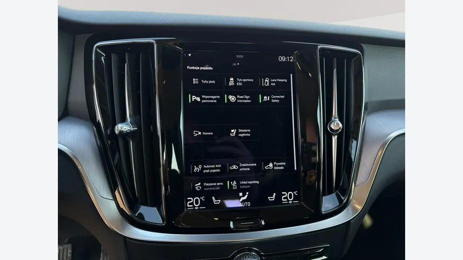 VOLVO V60 -