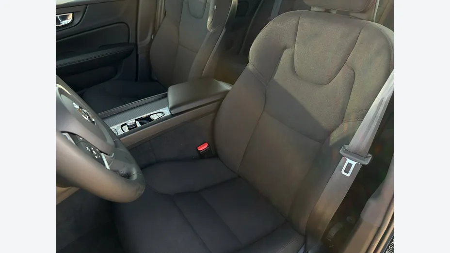 VOLVO V60 -