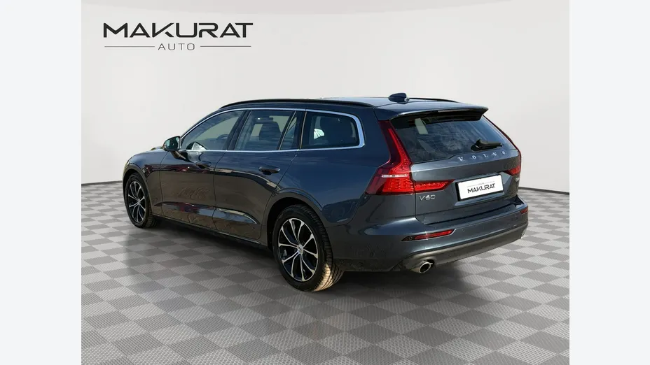 VOLVO V60 -