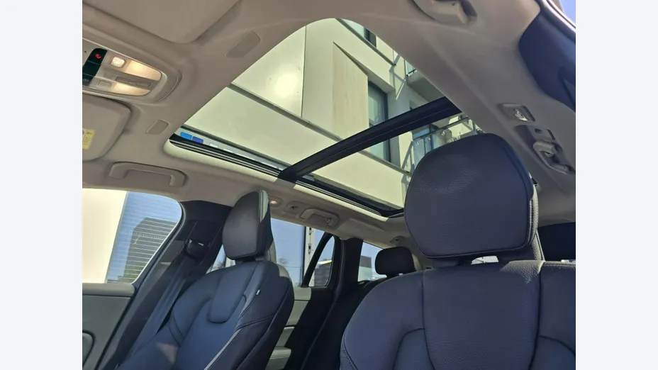 VOLVO V60 -