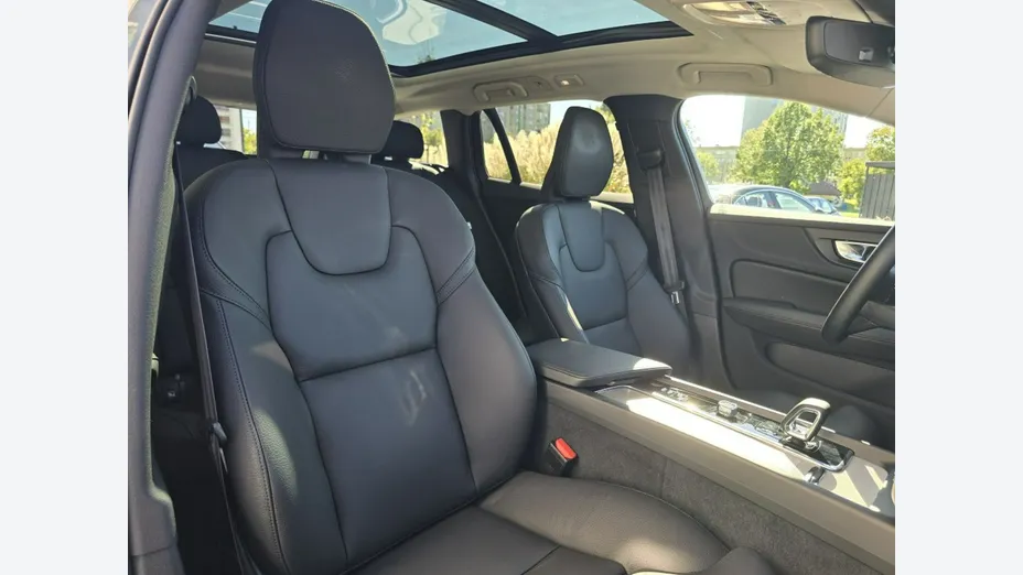 VOLVO V60 -