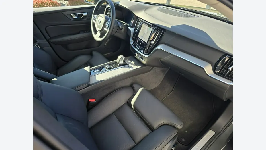 VOLVO V60 -